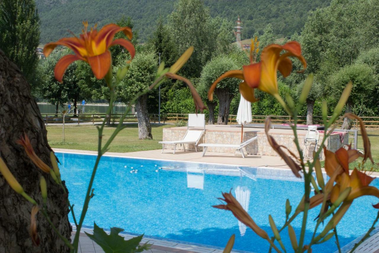 Апартаменти Casa Ornella Ponte Caffaro Екстер'єр фото